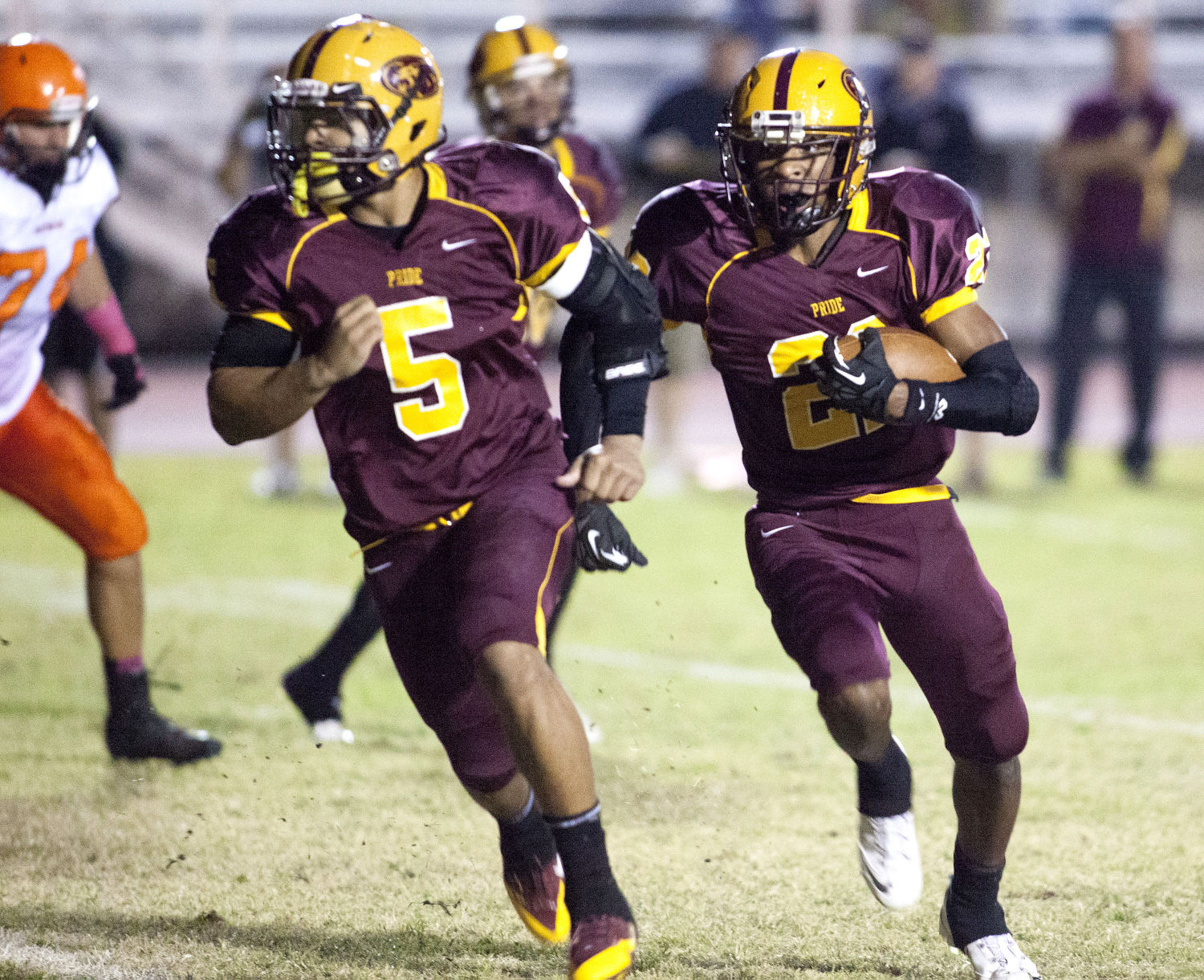 Football: MP vs Corona